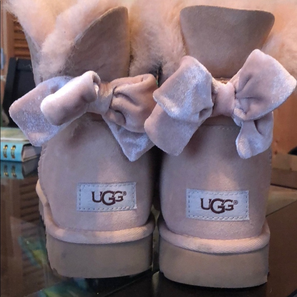 Ugg short boots